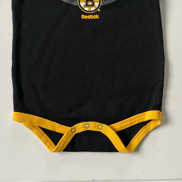Bruins Reebok One Piece Size 18 Months NWT New Outfit Baby Boys Girls Black NHL - Picture 5 of 9